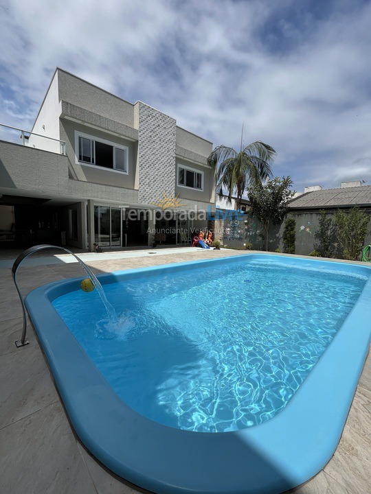 Casa para aluguel de temporada em Matinhos (Caiobá)