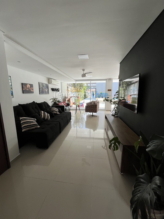 Casa para aluguel de temporada em Matinhos (Caiobá)