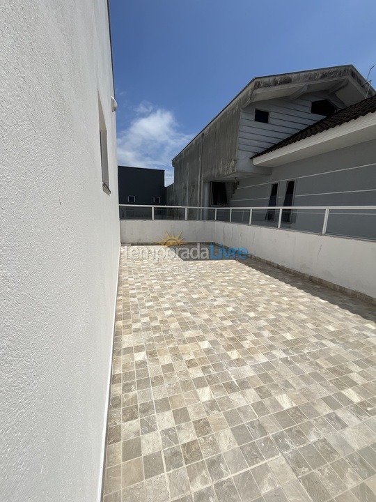 Casa para aluguel de temporada em Matinhos (Caiobá)