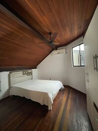 Triplex com vista para o mar