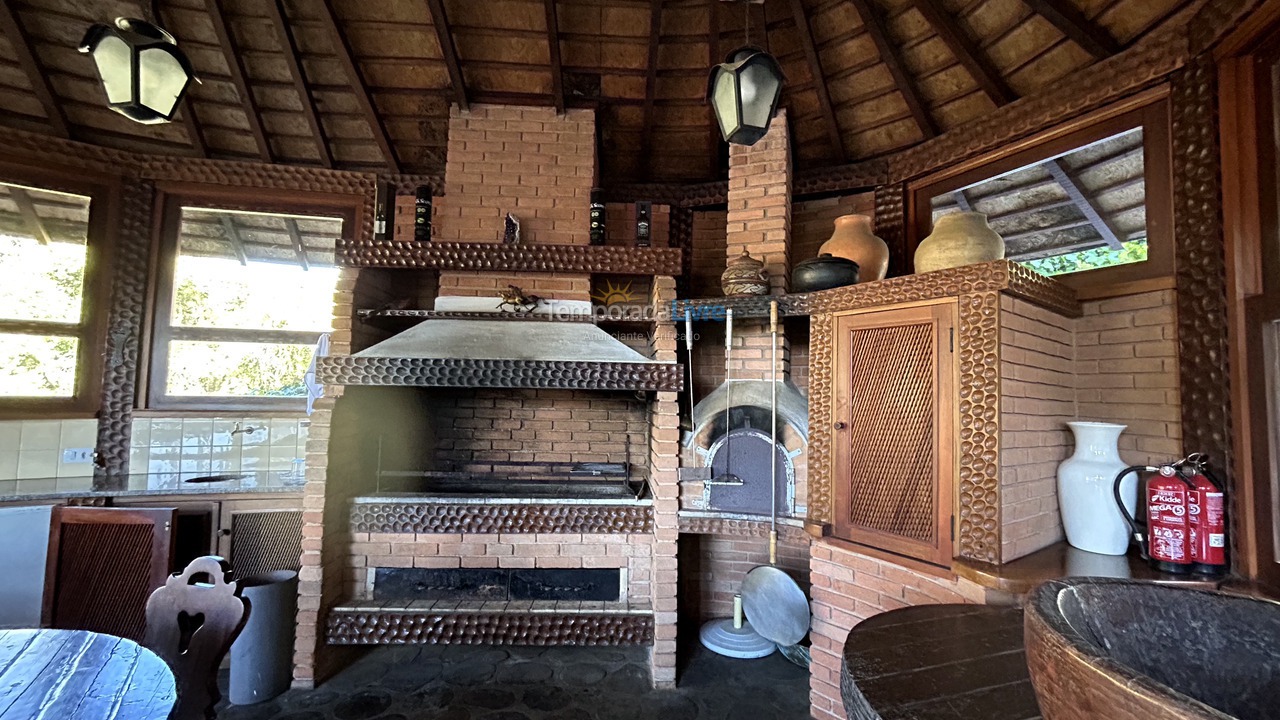 Casa para alquiler de vacaciones em Campos do Jordão (Alto do Capivari)