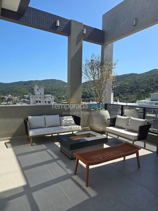 Apartment for vacation rental in Bombinhas (Praia de Bombas)