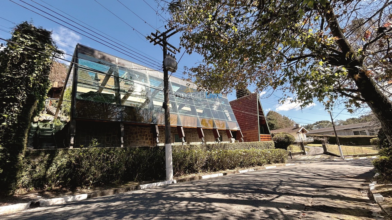 Casa para alquiler de vacaciones em Campos do Jordão (Alto do Capivari)