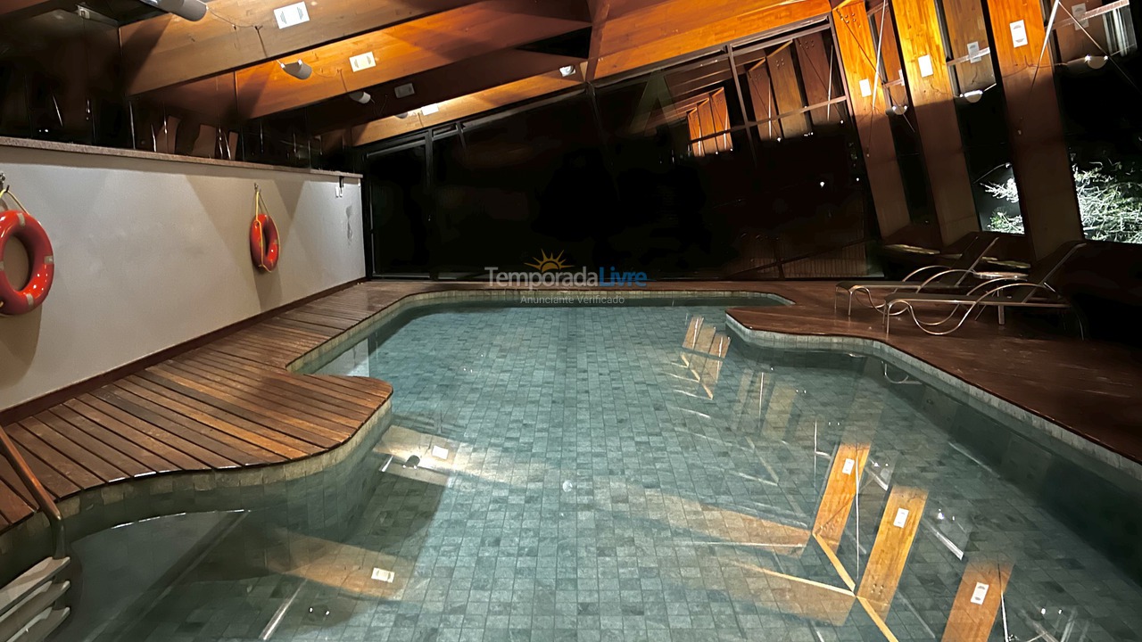 Casa para alquiler de vacaciones em Campos do Jordão (Alto do Capivari)