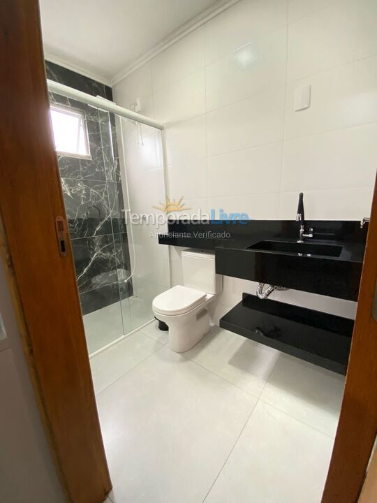 Casa para aluguel de temporada em Bombinhas (Praia de Bombinhas)