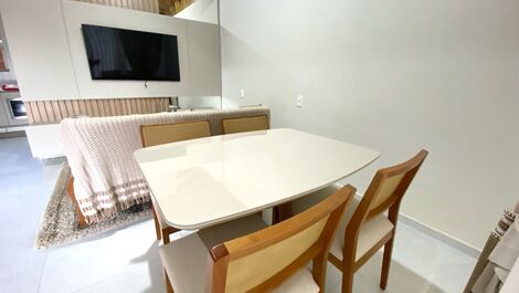 Casa com piscina em Bombas/Bombinhas.