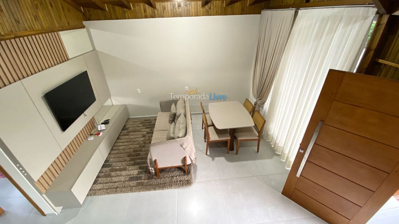 Casa para aluguel de temporada em Bombinhas (Praia de Bombinhas)