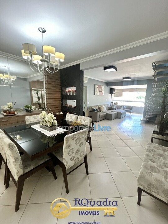 Casa para aluguel de temporada em Bombinhas (Praia de Bombas)