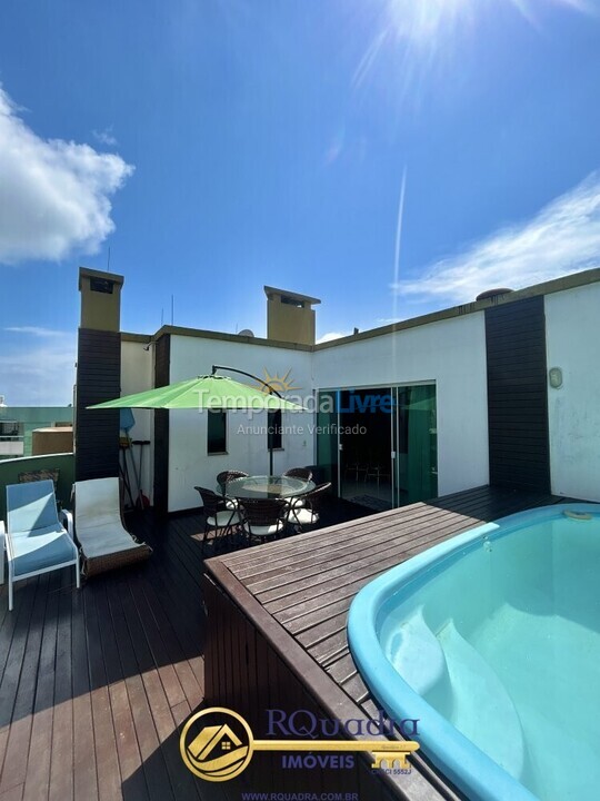 Casa para aluguel de temporada em Bombinhas (Praia de Bombas)