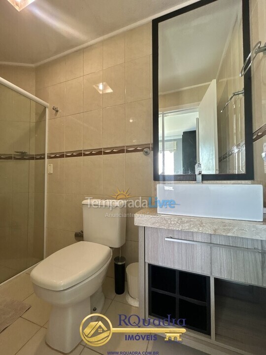 Casa para aluguel de temporada em Bombinhas (Praia de Bombas)