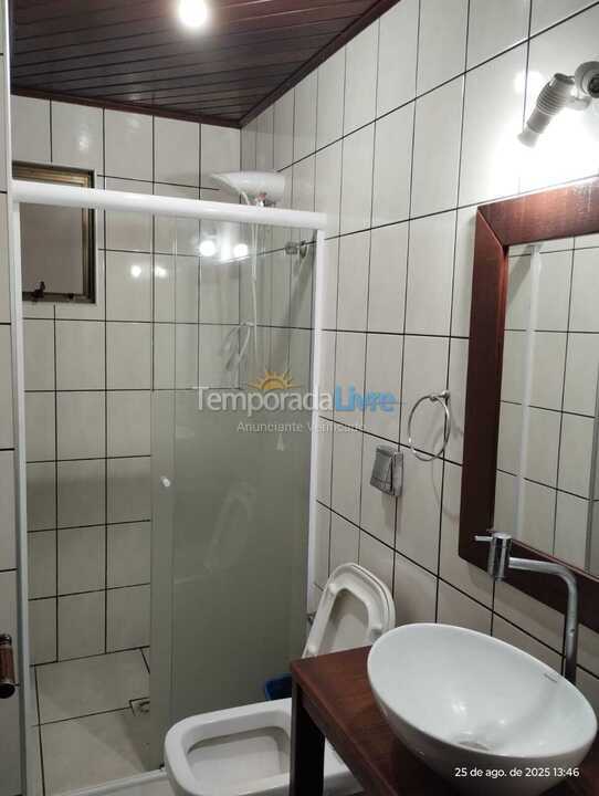 Apartamento para aluguel de temporada em Itapema (Meia Praia)