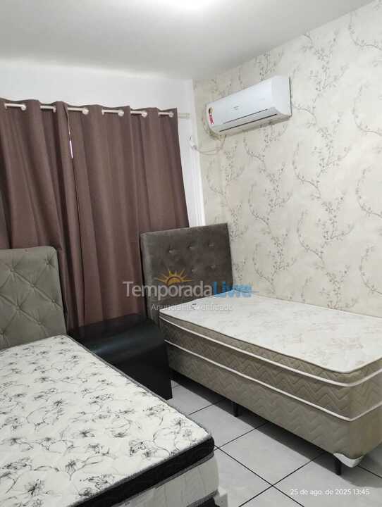 Apartamento para aluguel de temporada em Itapema (Meia Praia)