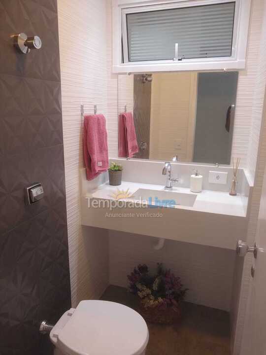 Apartamento para alquiler de vacaciones em Guarujá (Pitangueiras)