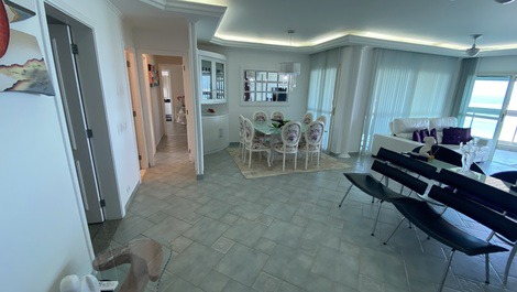 Beachfront apartment in Riviera