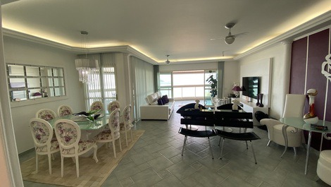 Beachfront apartment in Riviera