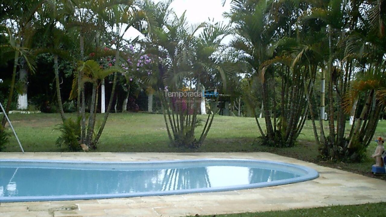 Granja para alquiler de vacaciones em Mogi das Cruzes (Biritiba Ussu)