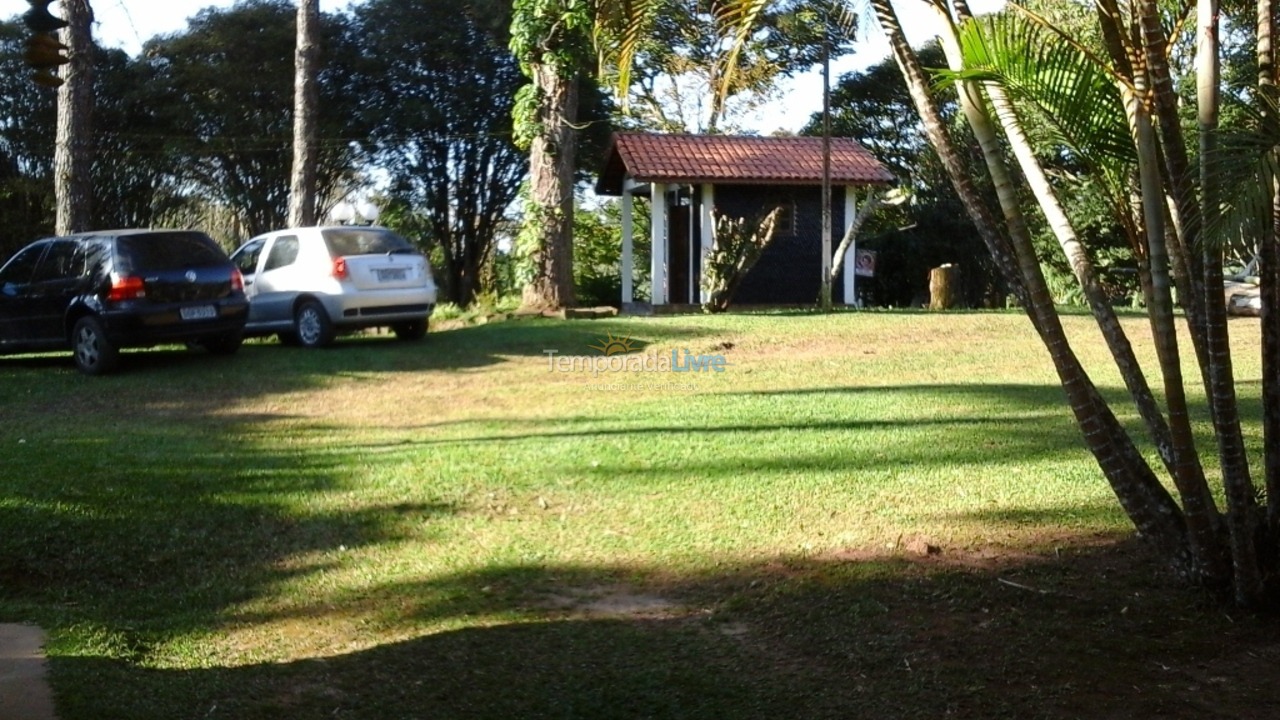 Granja para alquiler de vacaciones em Mogi das Cruzes (Biritiba Ussu)