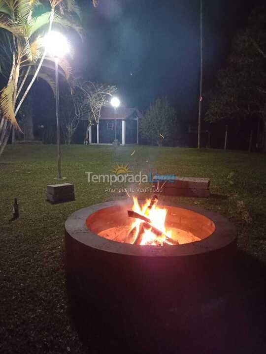 Granja para alquiler de vacaciones em Mogi das Cruzes (Biritiba Ussu)