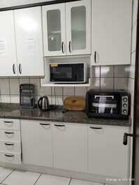 Apartamento com vista lateral para o mar Meia Praia