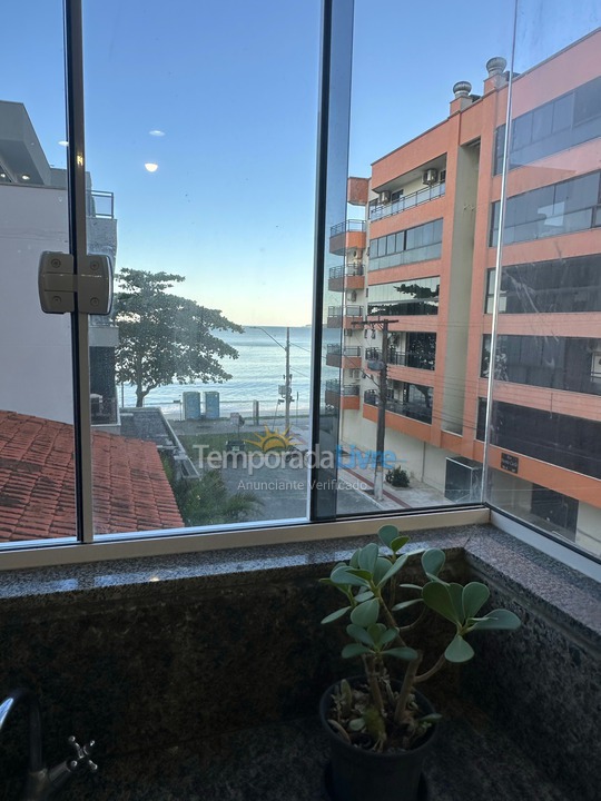 Apartamento para alquiler de vacaciones em Itapema (Meia Praia)