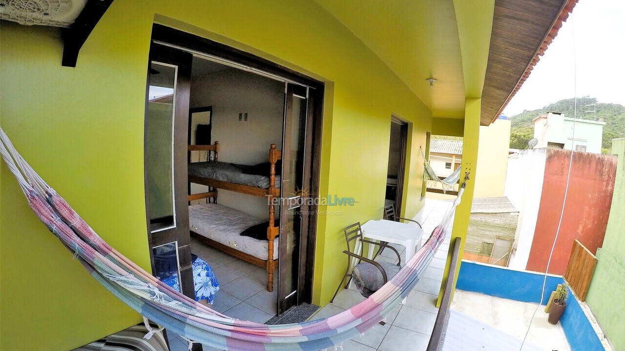 Apartamento para alquiler de vacaciones em Garopaba (Praia da Ferrugem)