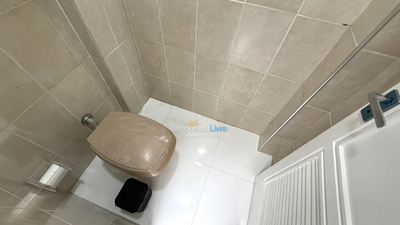 Apartamento para aluguel de temporada em Guarujá (Pitangueiras)