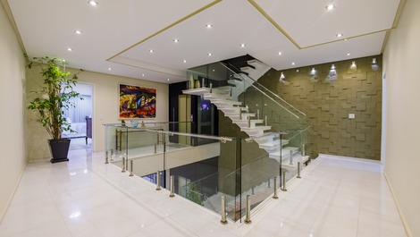 House with elevator 5 minutes from the beach