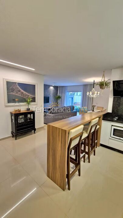 Casa para aluguel de temporada em Bombinhas (Canto Grande)