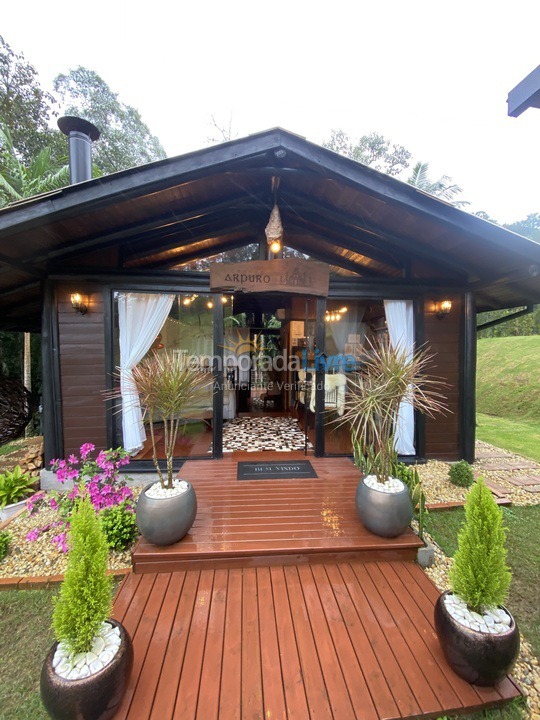 Chácara / sítio para aluguel de temporada em Santo Amaro da Imperatriz (Bairro Pagará)