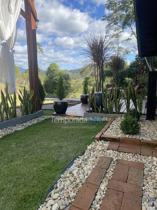 Chácara / sítio para aluguel de temporada em Santo Amaro da Imperatriz (Bairro Pagará)