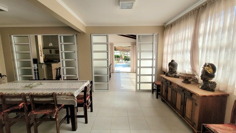 HERMOSA CASA DE 4 HABITACIONES EN PLAYA MARISCAL - CÓDIGO 166