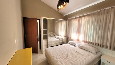 HERMOSA CASA DE 4 HABITACIONES EN PLAYA MARISCAL - CÓDIGO 166