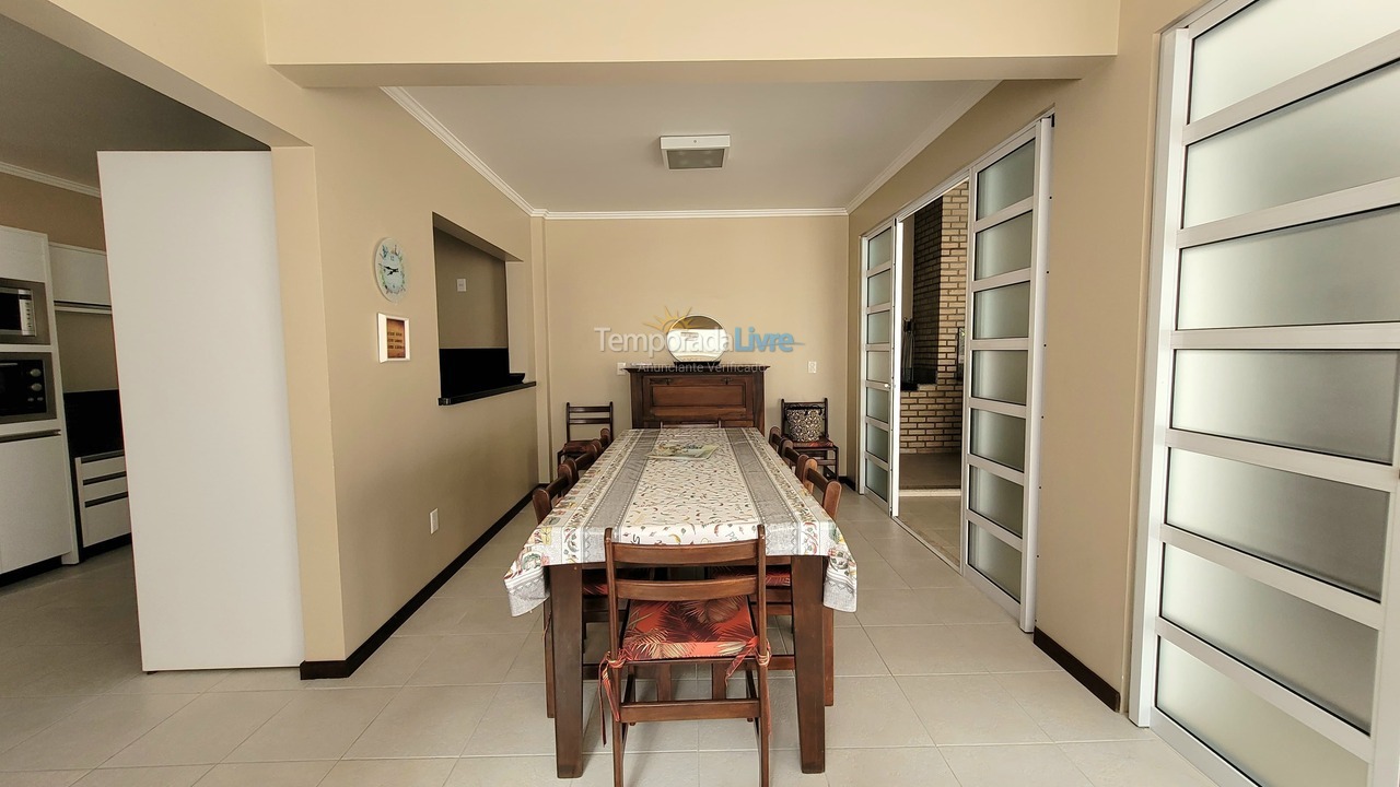 Casa para alquiler de vacaciones em Bombinhas (Mariscal)