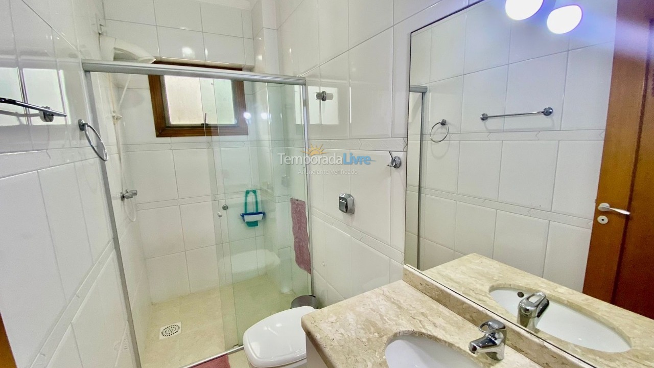 Apartamento para aluguel de temporada em Capão da Canoa (Centro)