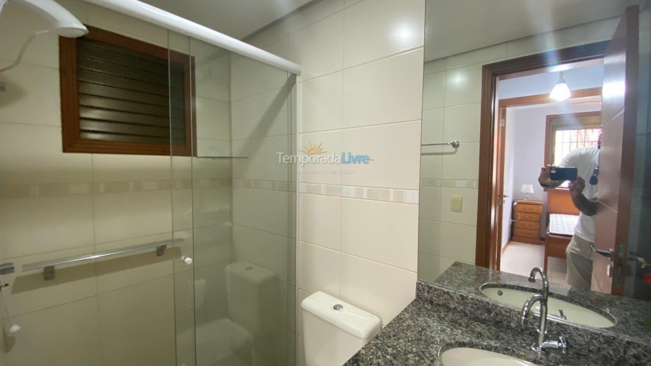 Apartamento para aluguel de temporada em Capão da Canoa (Centro)