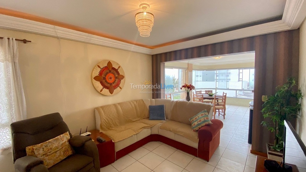 Apartamento para aluguel de temporada em Capão da Canoa (Centro)