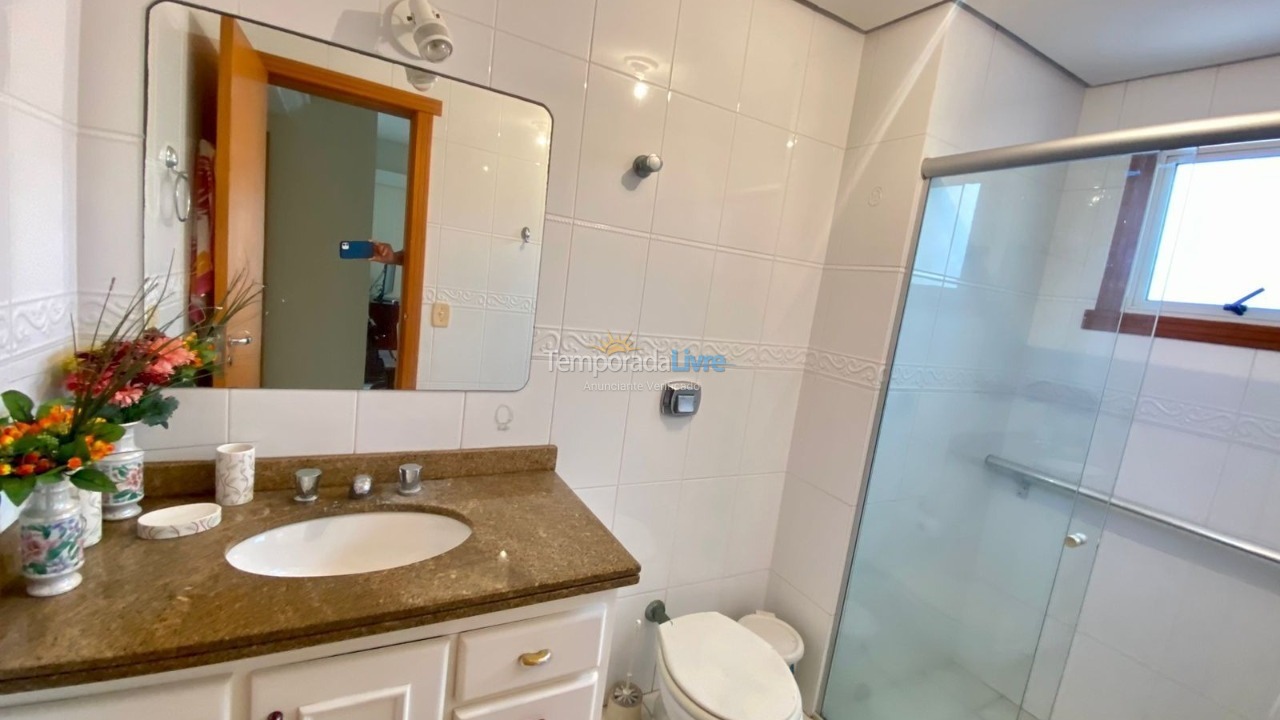 Apartamento para aluguel de temporada em Capão da Canoa (Centro)