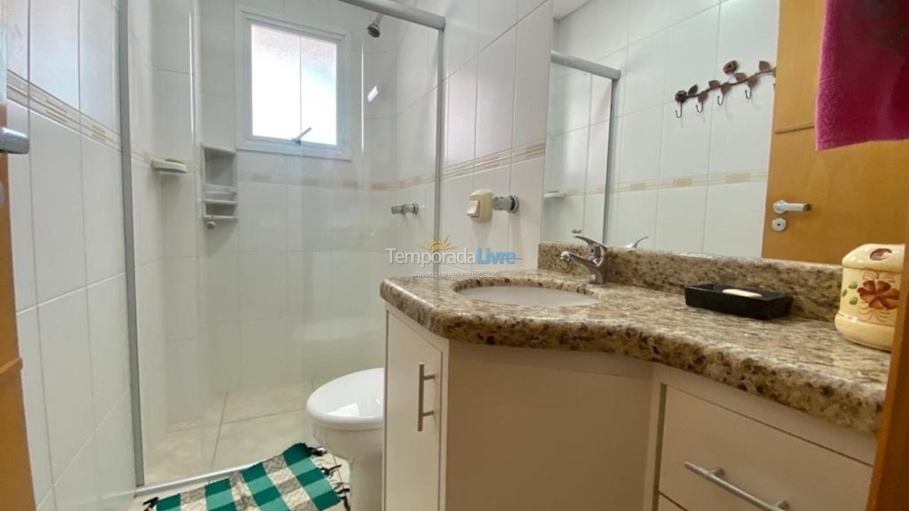 Apartamento para aluguel de temporada em Capão da Canoa (Zona Nova)