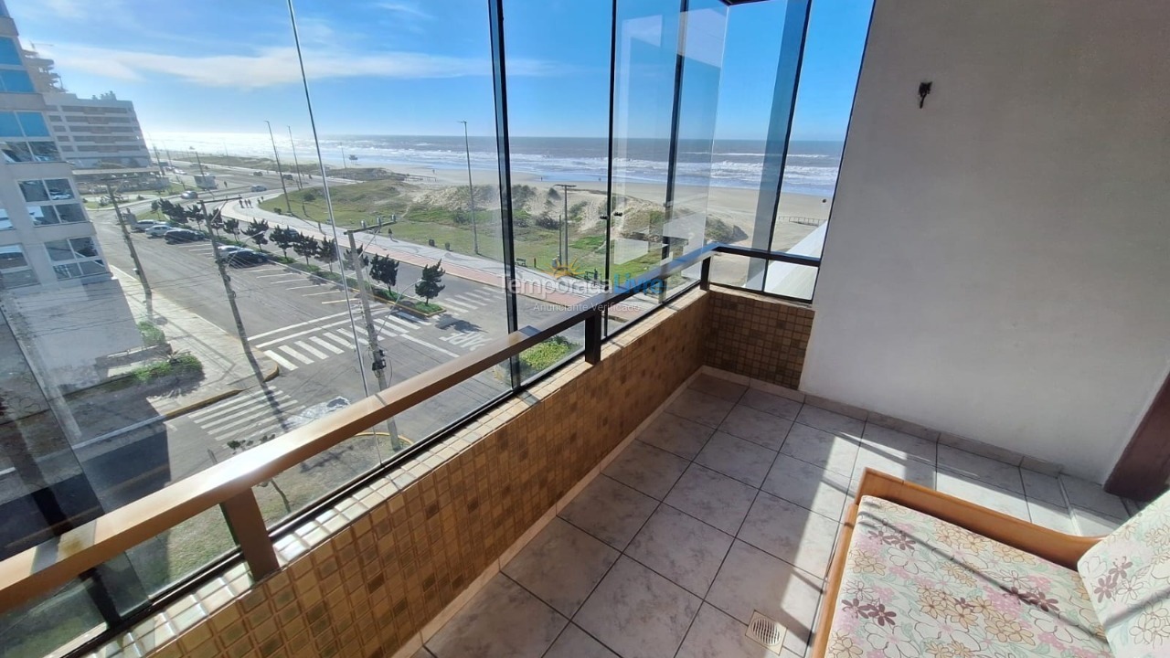 Apartamento para aluguel de temporada em Capão da Canoa (Centro)