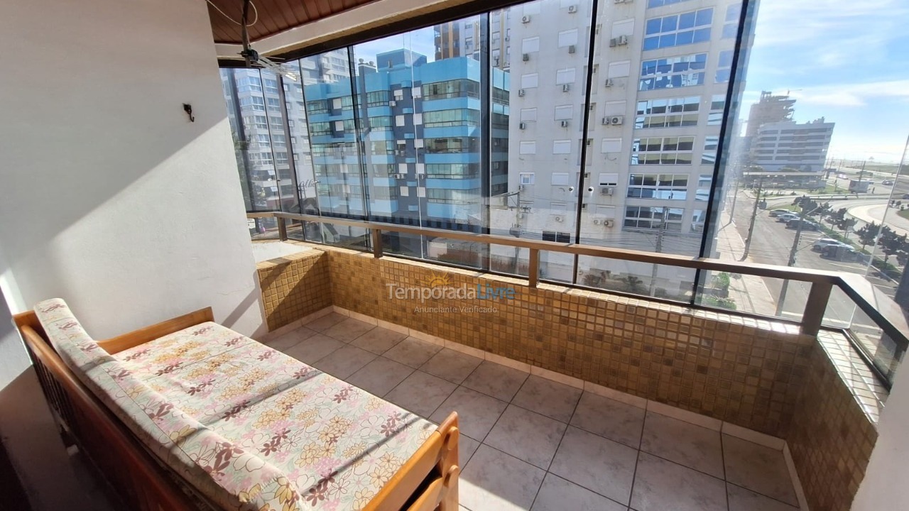 Apartamento para aluguel de temporada em Capão da Canoa (Centro)