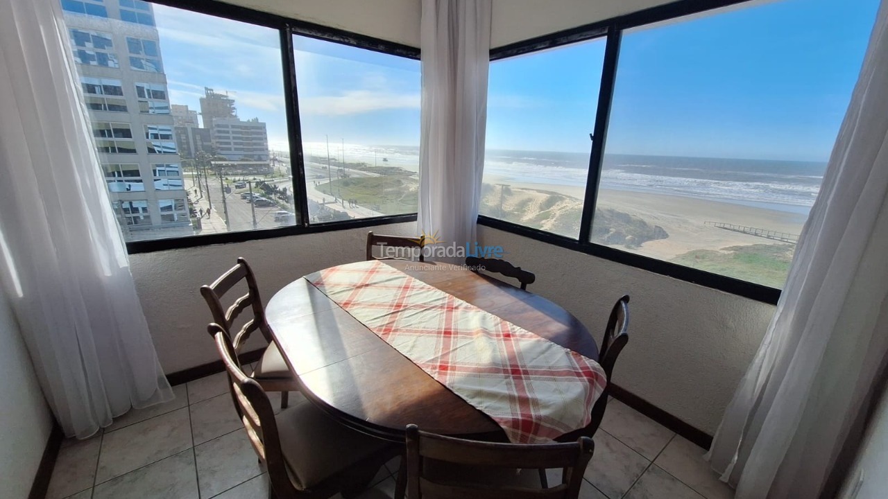 Apartamento para aluguel de temporada em Capão da Canoa (Centro)