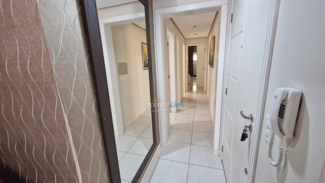 Apartamento para aluguel de temporada em Capão da Canoa (Zona Nova)