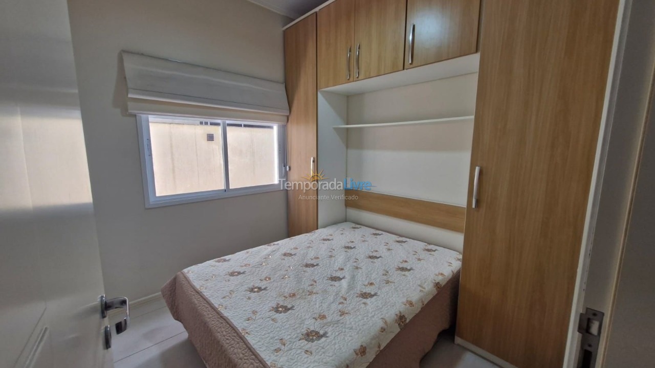 Apartamento para aluguel de temporada em Capão da Canoa (Zona Nova)