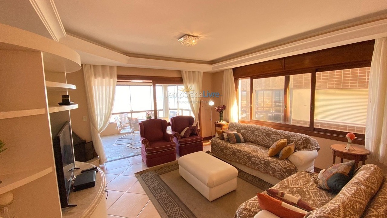 Apartamento para aluguel de temporada em Capão da Canoa (Zona Nova)