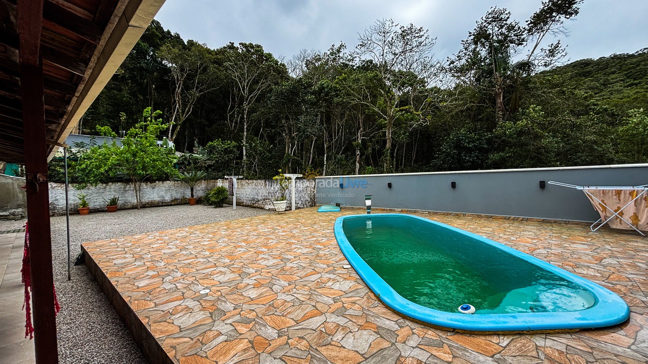 Casa para alquiler de vacaciones em Governador Celso Ramos (Costeira da Armação)