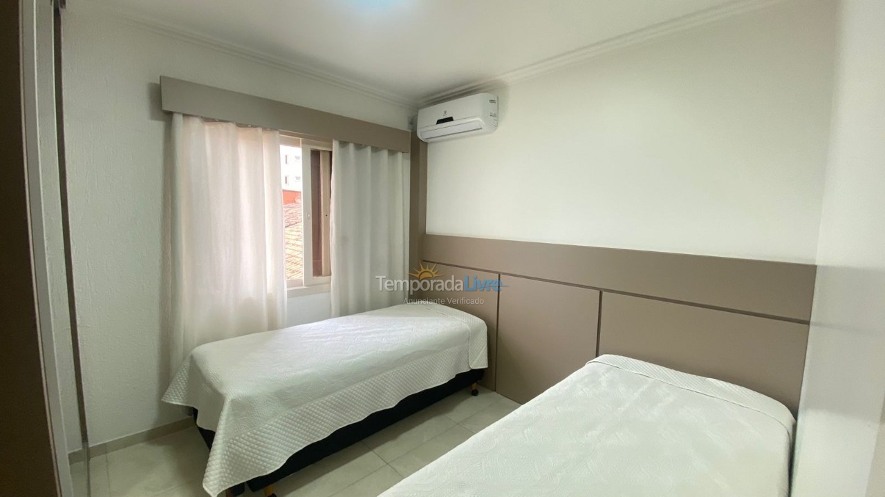 Apartamento para aluguel de temporada em Capão da Canoa (Centro)