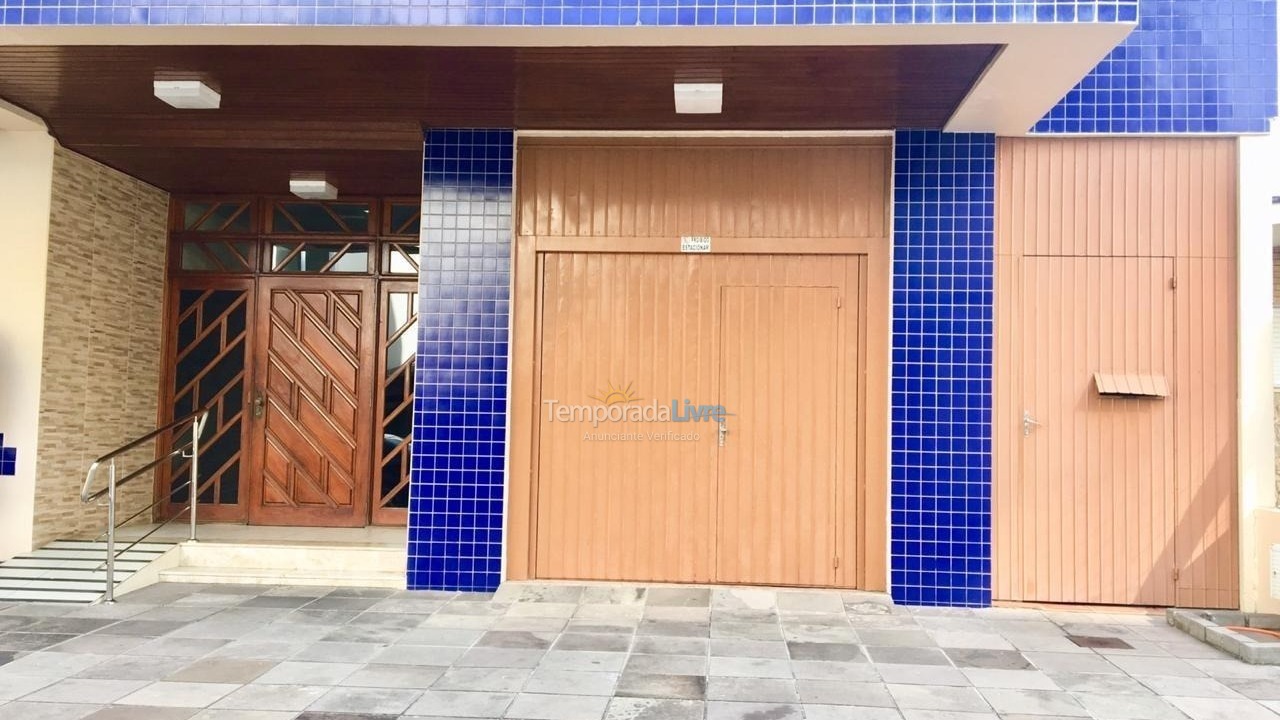 Apartamento para aluguel de temporada em Capão da Canoa (Centro)