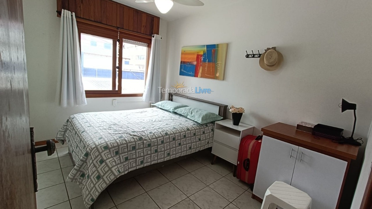 Apartamento para aluguel de temporada em Capão da Canoa (Centro)