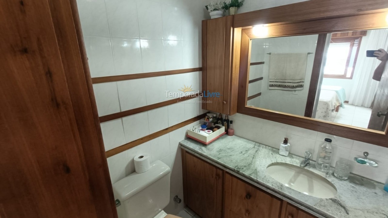 Apartamento para aluguel de temporada em Capão da Canoa (Centro)