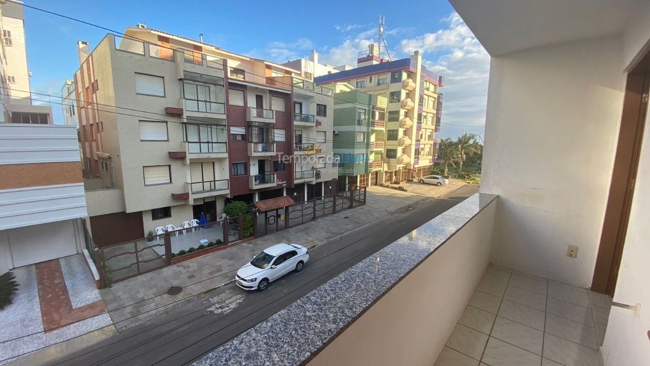 Apartamento para aluguel de temporada em Capão da Canoa (Centro)